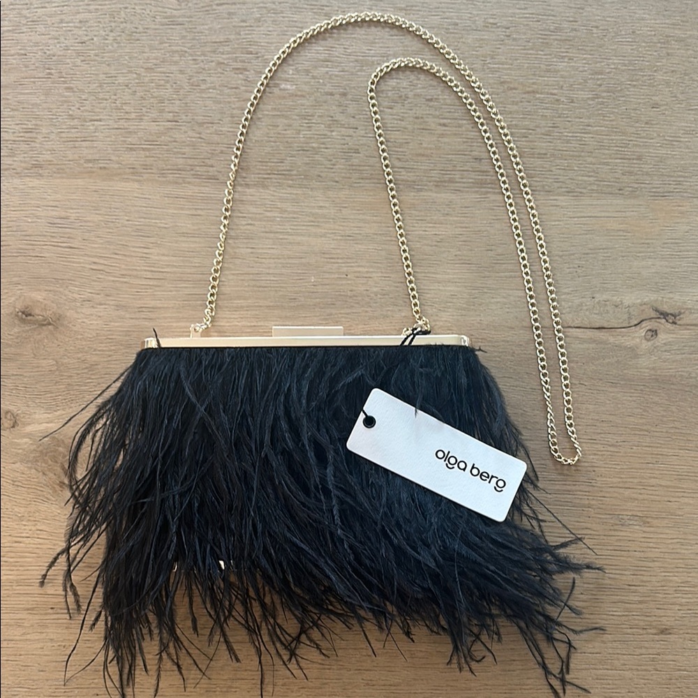 NWT Olga Berg Estelle Black Feather Clutch Gold Chain Bag